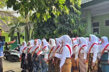 Paduan Suara SMAN 5 Metro Pada HUT RI Ke 81